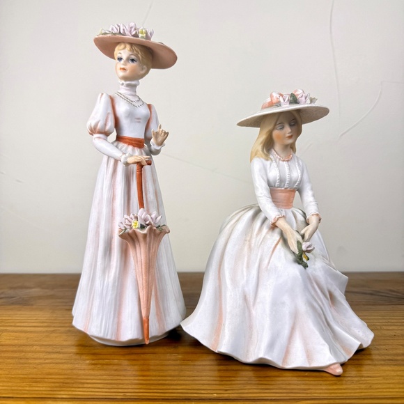 Vintage Enesco Victorian Lady Figurines | E1410 & E9009 | Made in Mexico - Picture 9 of 15